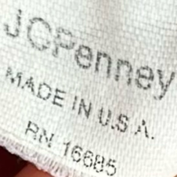 King Size Comforter- Stylish, Warm, Cozy, Comfortable Comforter - Picture 3 of 7